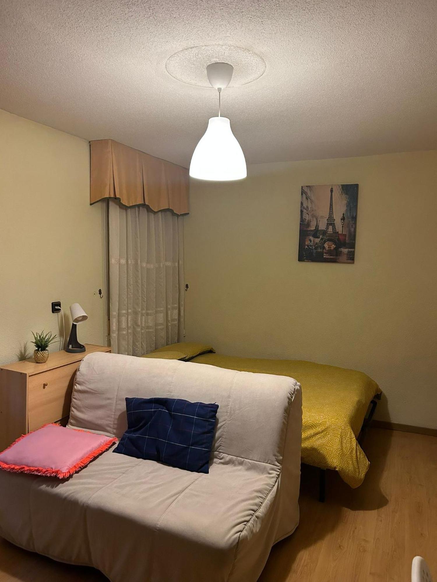Amplia Habitacion En Buena Ubicacion Madrid Kültér fotó